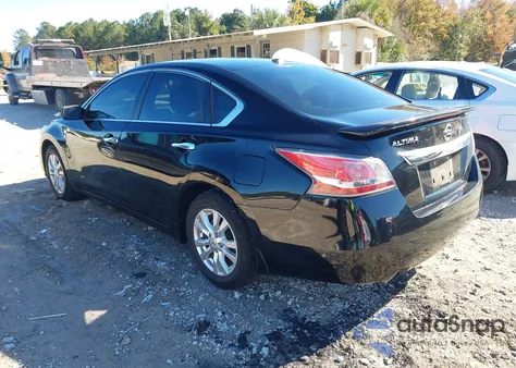 2015 Nissan Altima 2.5 S from USA, damaged, VIN 1N4AL3AP5FC166682